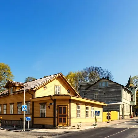 Cozy Near Old Town アパート タリン